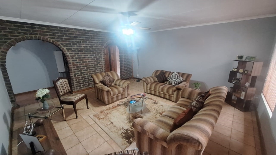 4 Bedroom Property for Sale in Chroompark Limpopo