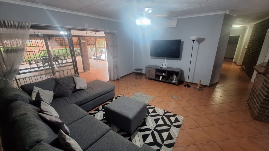 4 Bedroom Property for Sale in Chroompark Limpopo