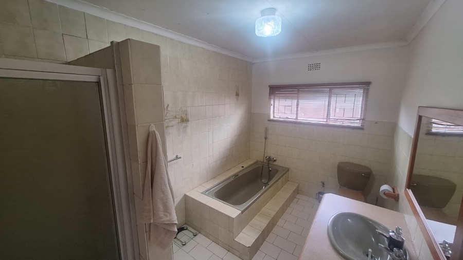 4 Bedroom Property for Sale in Chroompark Limpopo