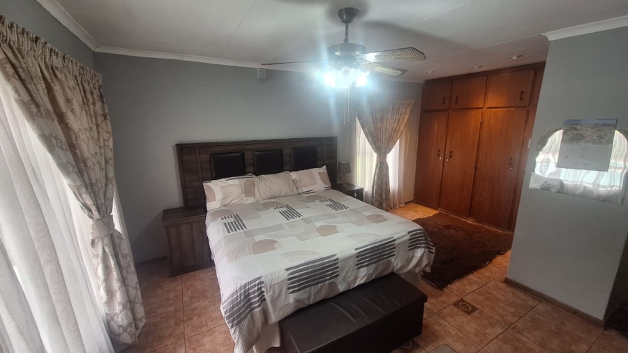 4 Bedroom Property for Sale in Chroompark Limpopo