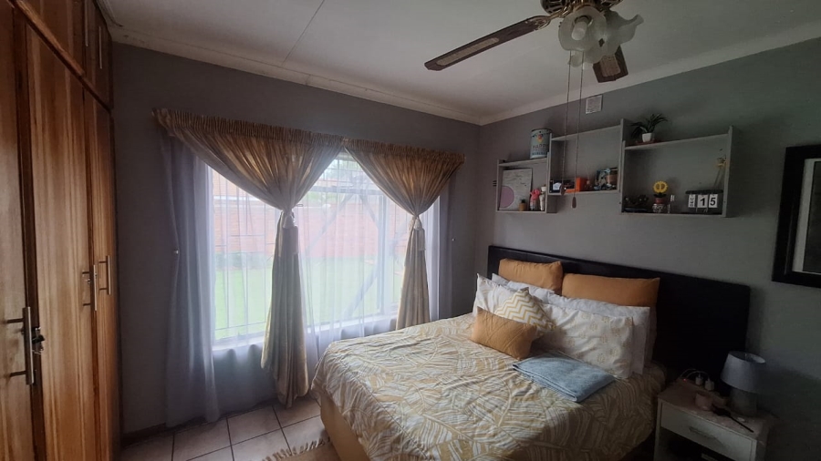 4 Bedroom Property for Sale in Chroompark Limpopo