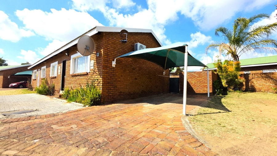 2 Bedroom Property for Sale in Bendor Limpopo