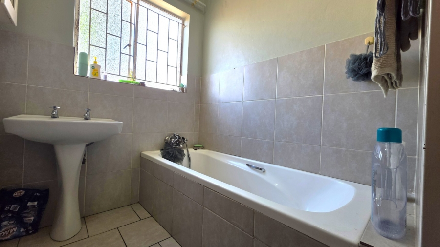 2 Bedroom Property for Sale in Bendor Limpopo