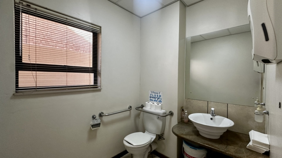 Commercial Property for Sale in Hampton Court Limpopo