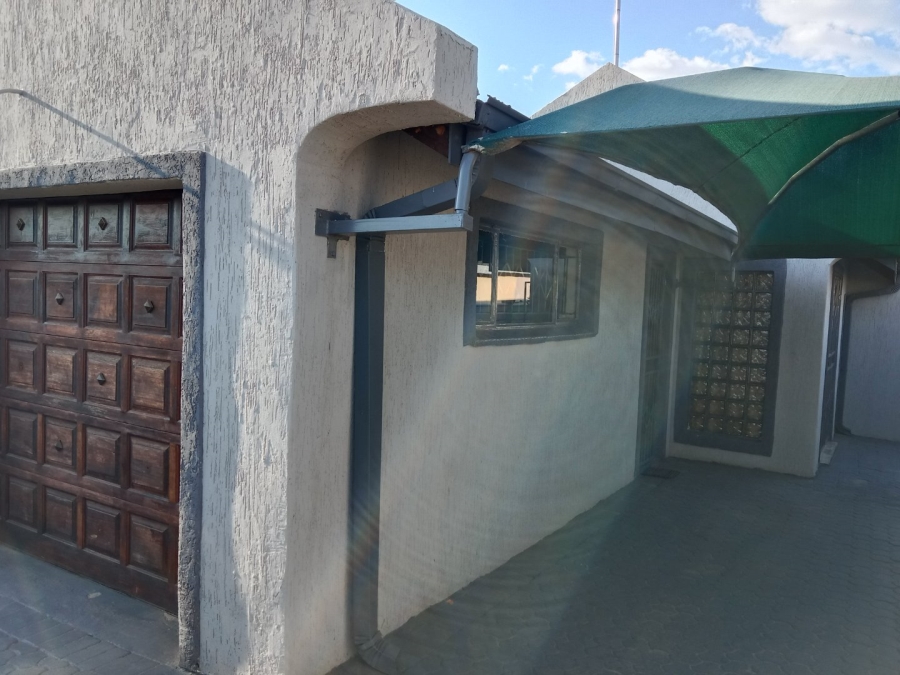 3 Bedroom Property for Sale in Westenburg Limpopo