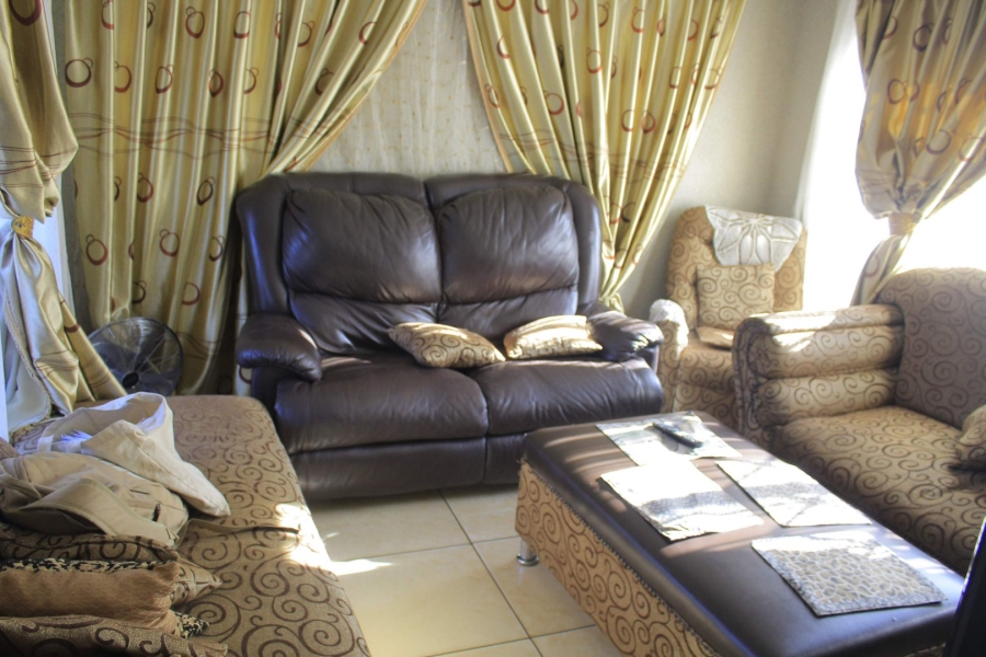 3 Bedroom Property for Sale in Westenburg Limpopo