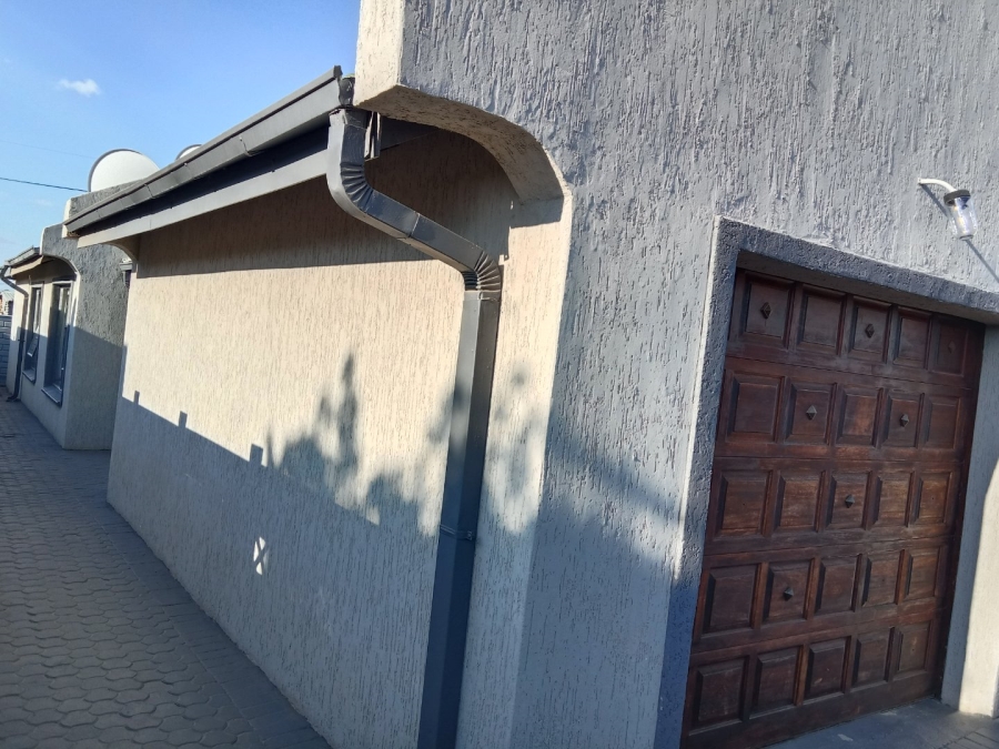 3 Bedroom Property for Sale in Westenburg Limpopo