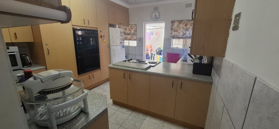 To Let 3 Bedroom Property for Rent in Bendor Limpopo