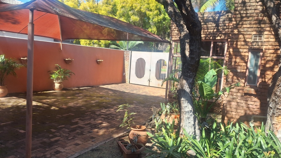 4 Bedroom Property for Sale in Chroompark Limpopo