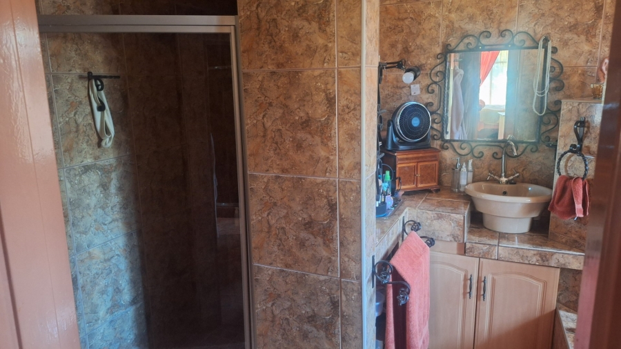 4 Bedroom Property for Sale in Chroompark Limpopo
