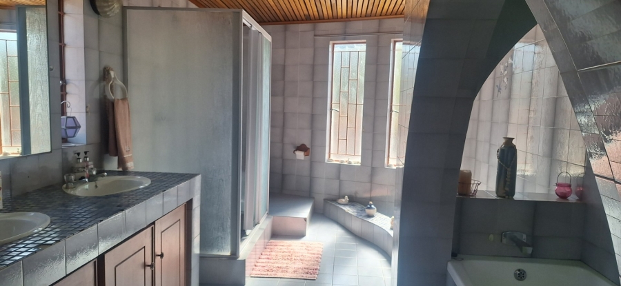 4 Bedroom Property for Sale in Chroompark Limpopo