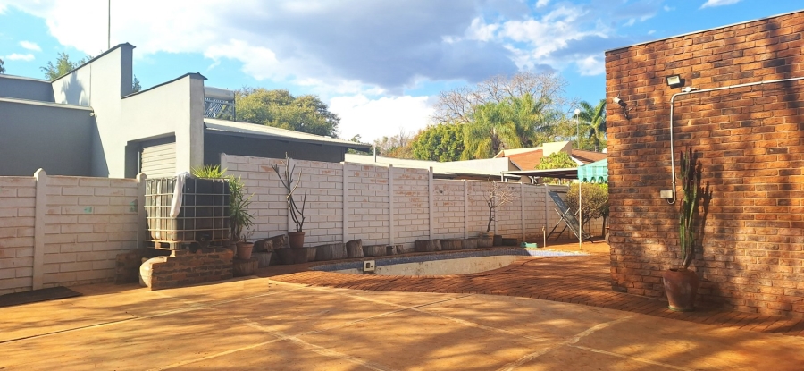 6 Bedroom Property for Sale in Kameeldoringpark Limpopo
