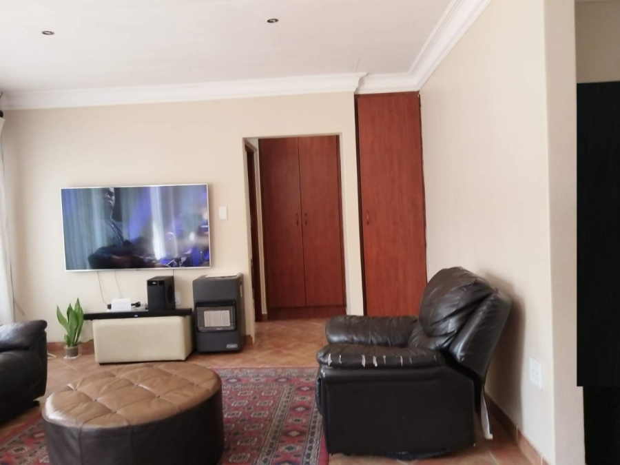 To Let 3 Bedroom Property for Rent in Bendor Limpopo