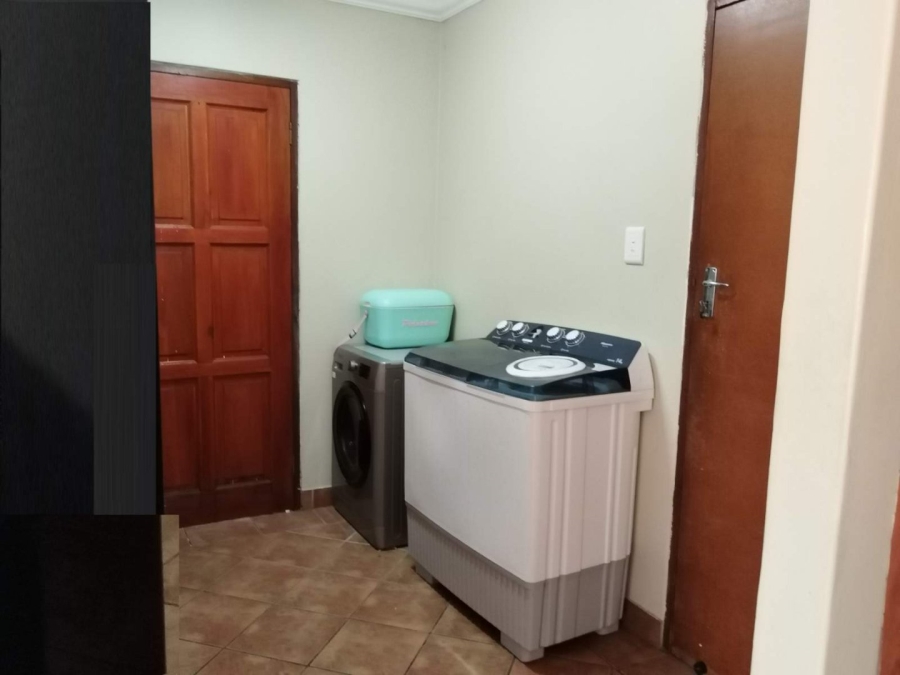 To Let 3 Bedroom Property for Rent in Bendor Limpopo