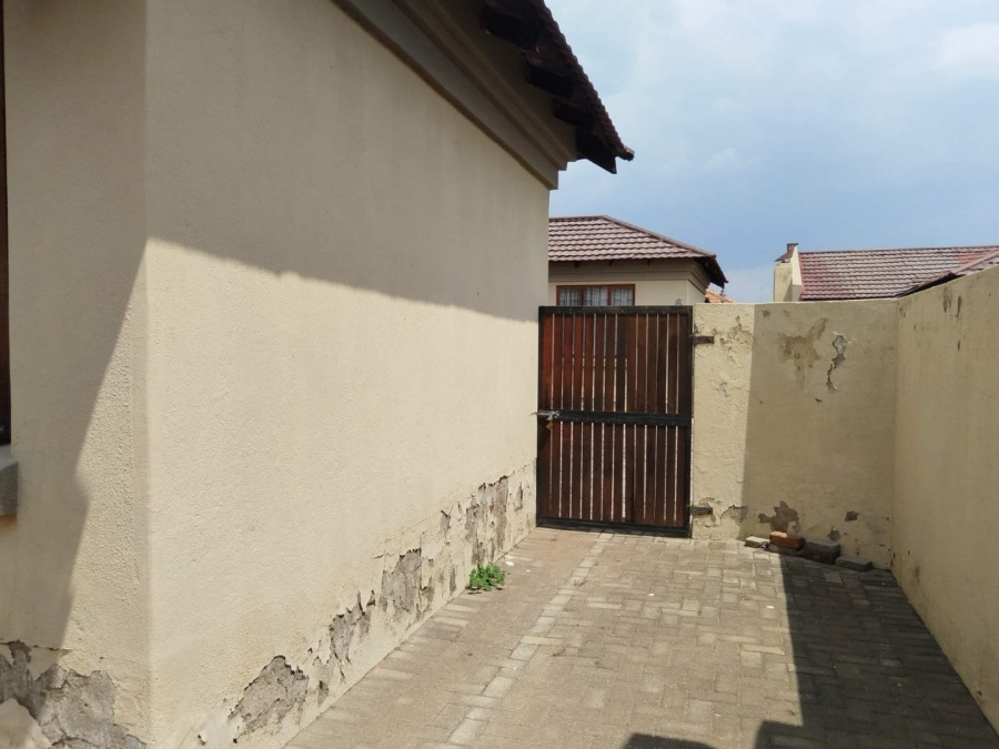To Let 3 Bedroom Property for Rent in Bendor Limpopo