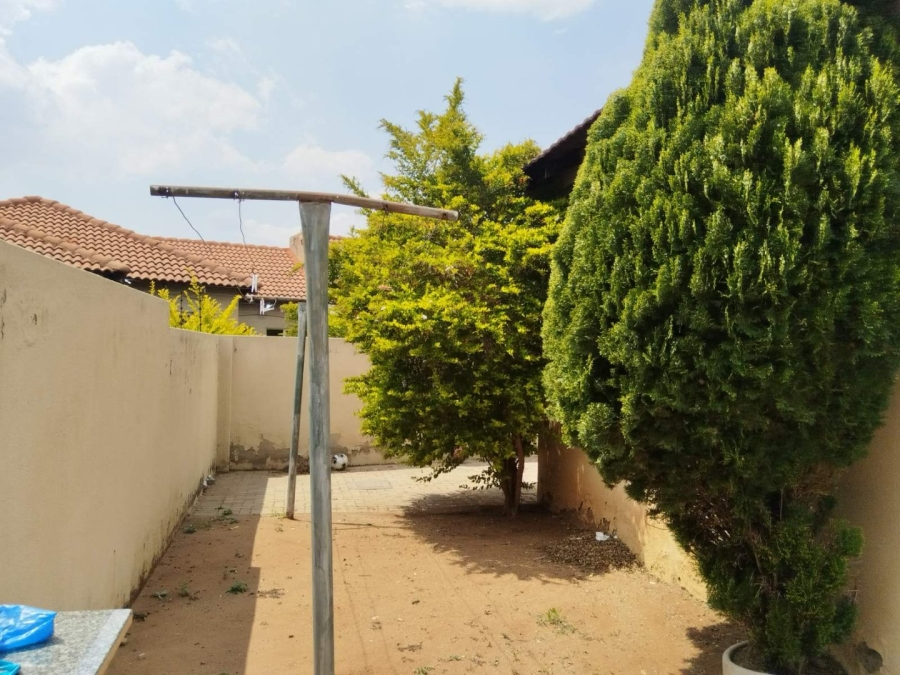 To Let 3 Bedroom Property for Rent in Bendor Limpopo