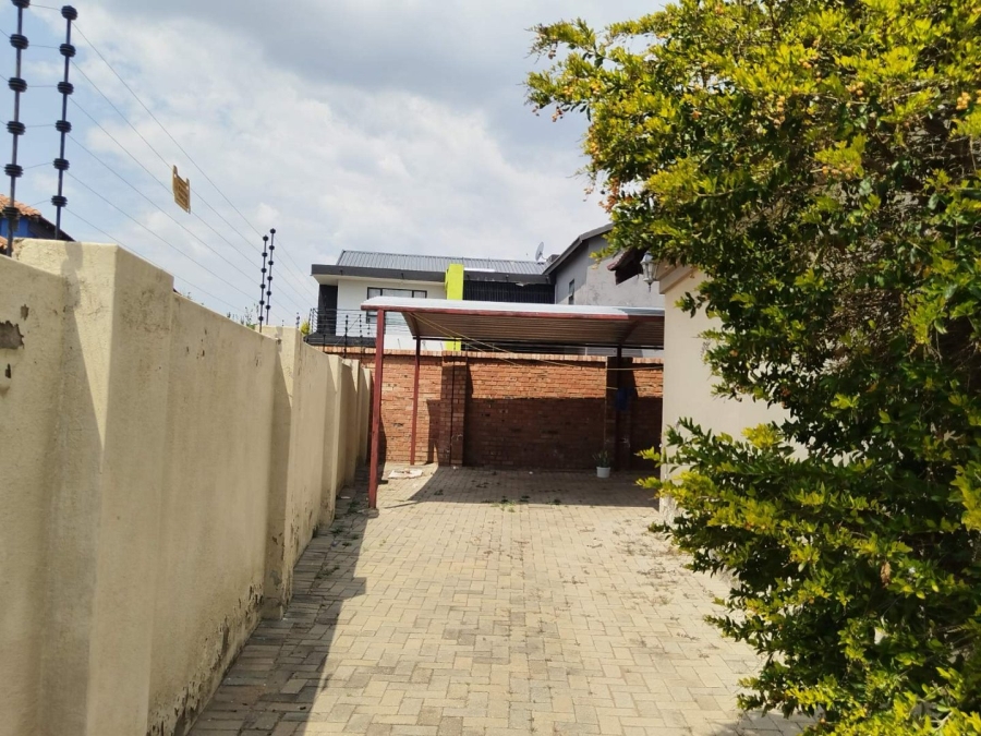 To Let 3 Bedroom Property for Rent in Bendor Limpopo