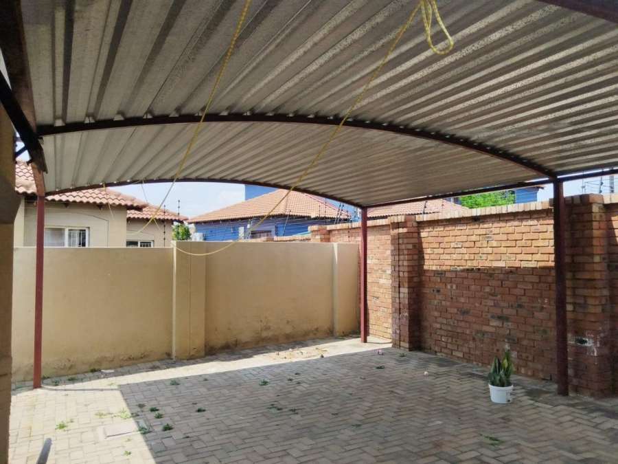 To Let 3 Bedroom Property for Rent in Bendor Limpopo
