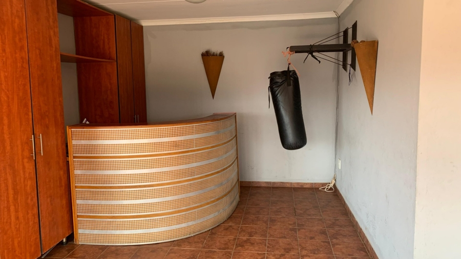 4 Bedroom Property for Sale in Golden Acres Estate Limpopo
