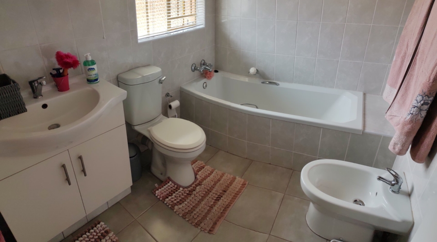 2 Bedroom Property for Sale in Modimolle Limpopo