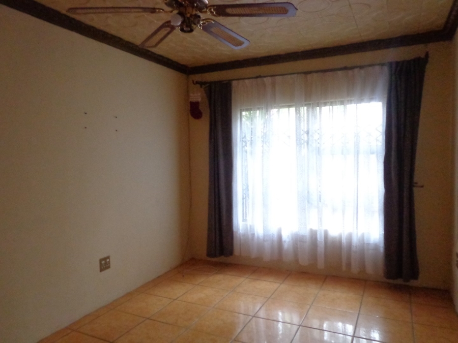 To Let 3 Bedroom Property for Rent in Bendor Limpopo