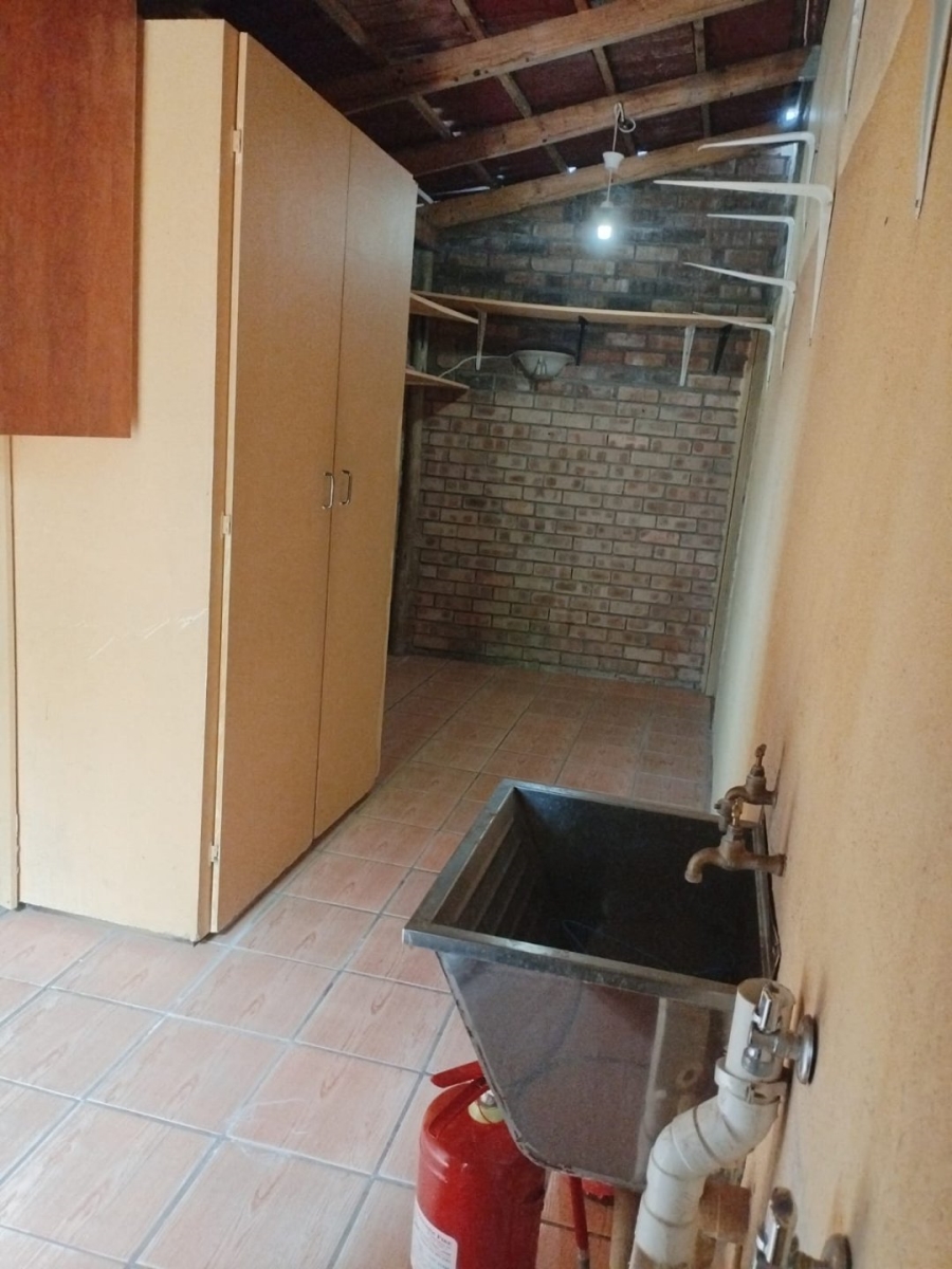 To Let 3 Bedroom Property for Rent in Bendor Limpopo