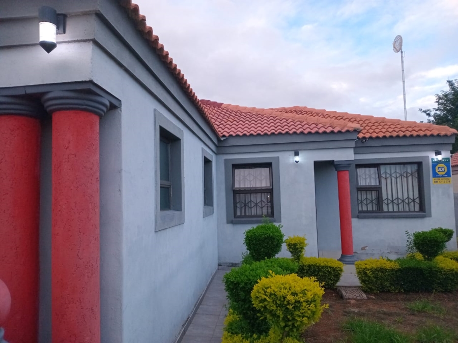 3 Bedroom Property for Sale in Rethabile Gardens Limpopo