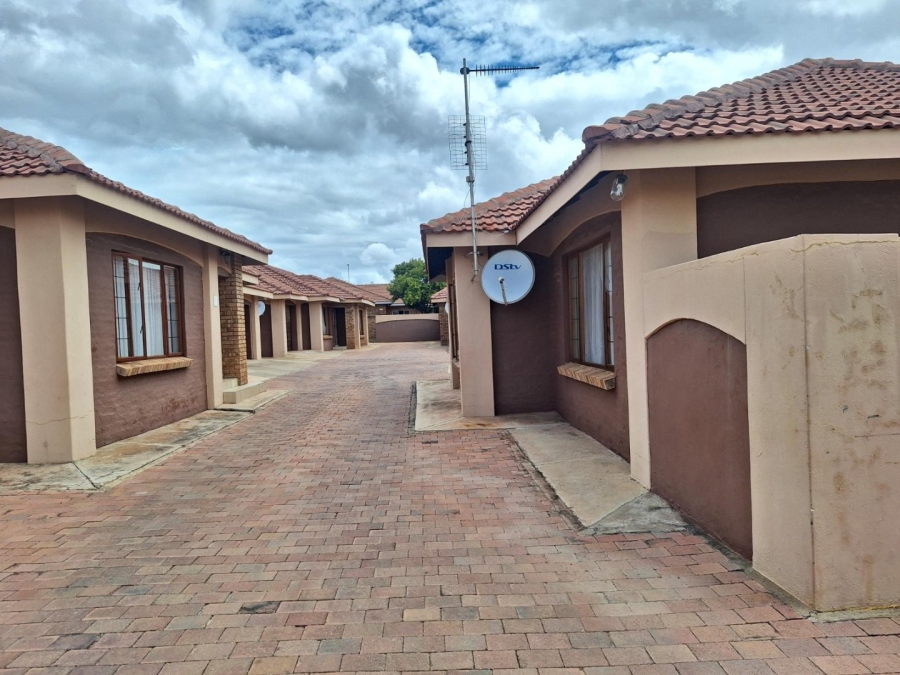 3 Bedroom Property for Sale in Debron Limpopo