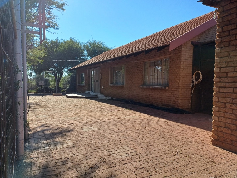 3 Bedroom Property for Sale in Wilderbeestaagte SH Limpopo