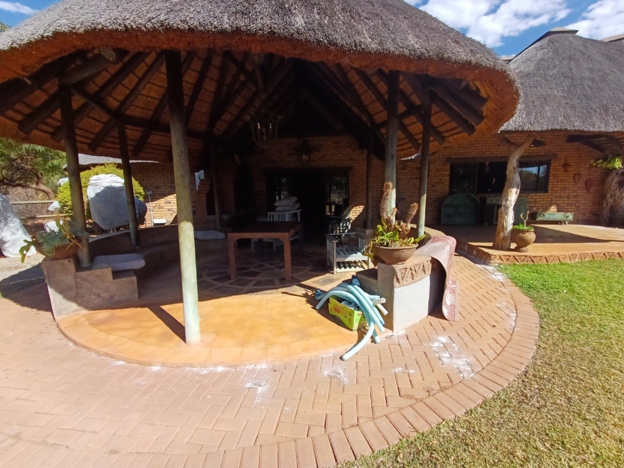 6 Bedroom Property for Sale in Kwaggasvlakte AH Limpopo