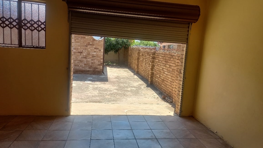 To Let 3 Bedroom Property for Rent in Ivydale A H Limpopo