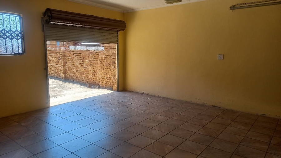 To Let 3 Bedroom Property for Rent in Ivydale A H Limpopo