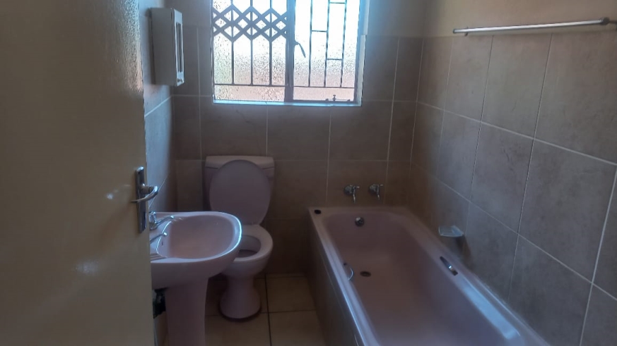 To Let 3 Bedroom Property for Rent in Ivydale A H Limpopo