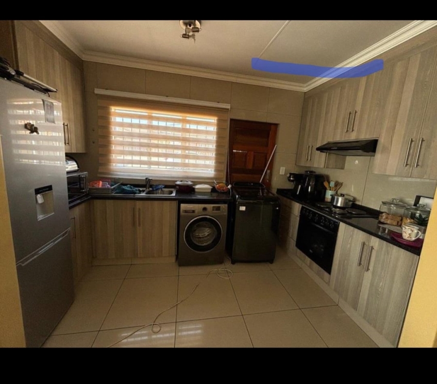 3 Bedroom Property for Sale in Bendor Limpopo