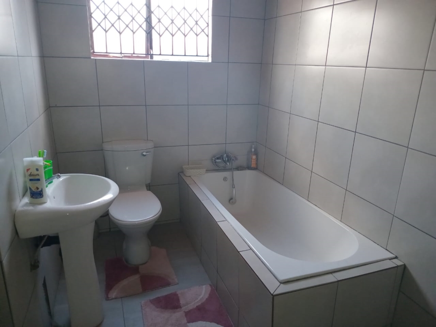 3 Bedroom Property for Sale in Seshego C Limpopo