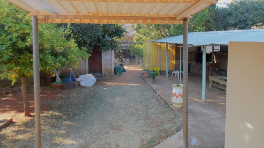 To Let 3 Bedroom Property for Rent in Flora Park Limpopo