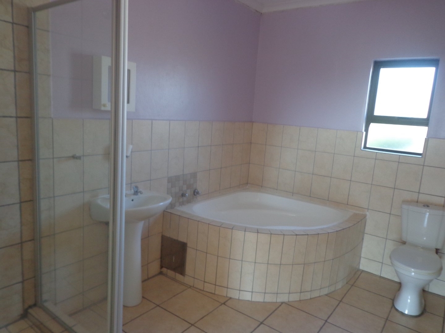 3 Bedroom Property for Sale in Penina Park Ext 2 Limpopo