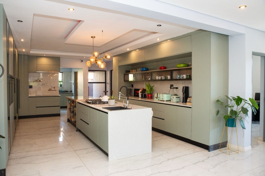 6 Bedroom Property for Sale in Bendor Limpopo