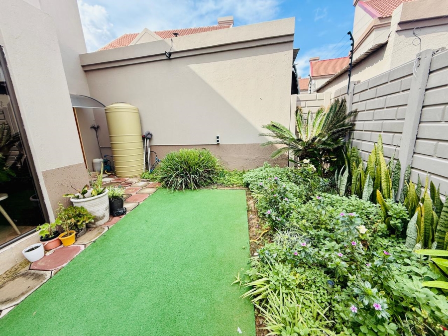 To Let 3 Bedroom Property for Rent in Bendor Limpopo