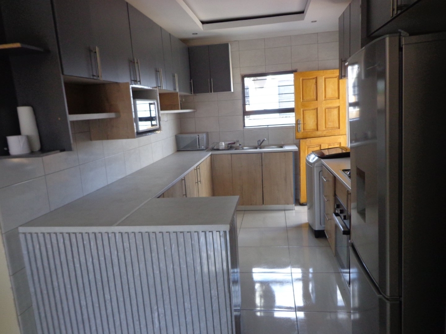3 Bedroom Property for Sale in Mahlasedi Park Limpopo