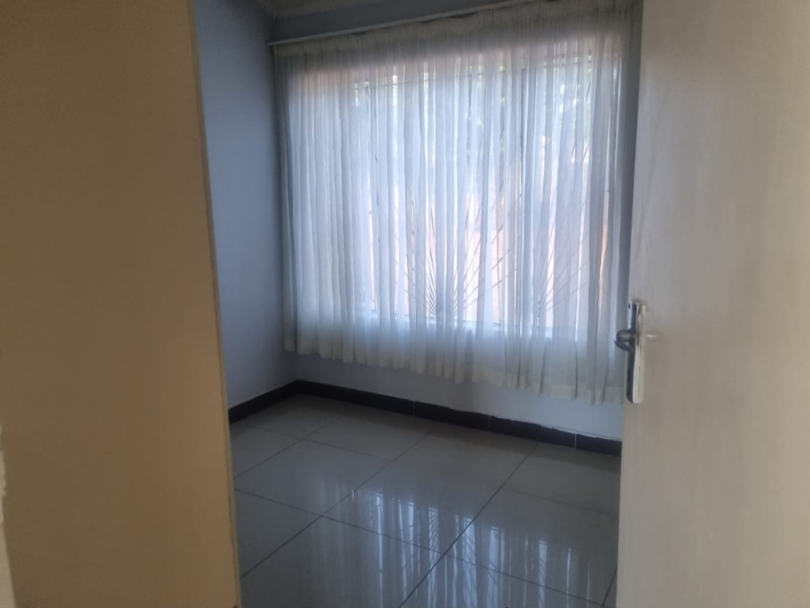 To Let 3 Bedroom Property for Rent in Flora Park Limpopo