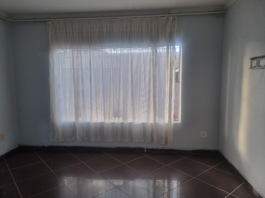 To Let 3 Bedroom Property for Rent in Flora Park Limpopo