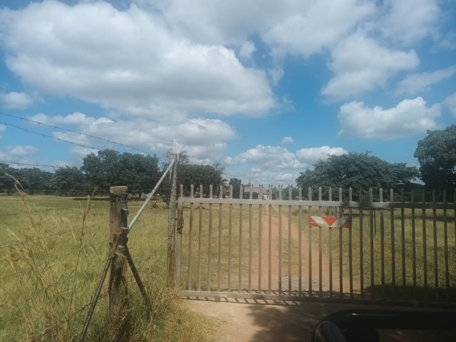 14 Bedroom Property for Sale in Mahwelereng Limpopo