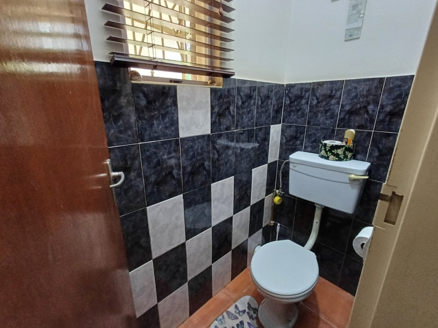 6 Bedroom Property for Sale in Thabazimbi Limpopo