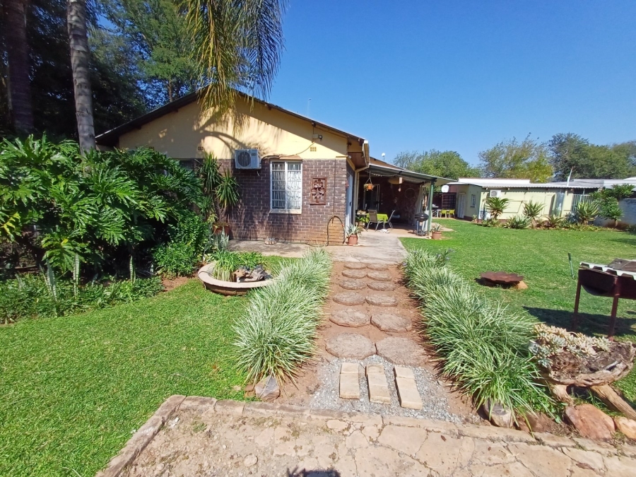 6 Bedroom Property for Sale in Thabazimbi Limpopo