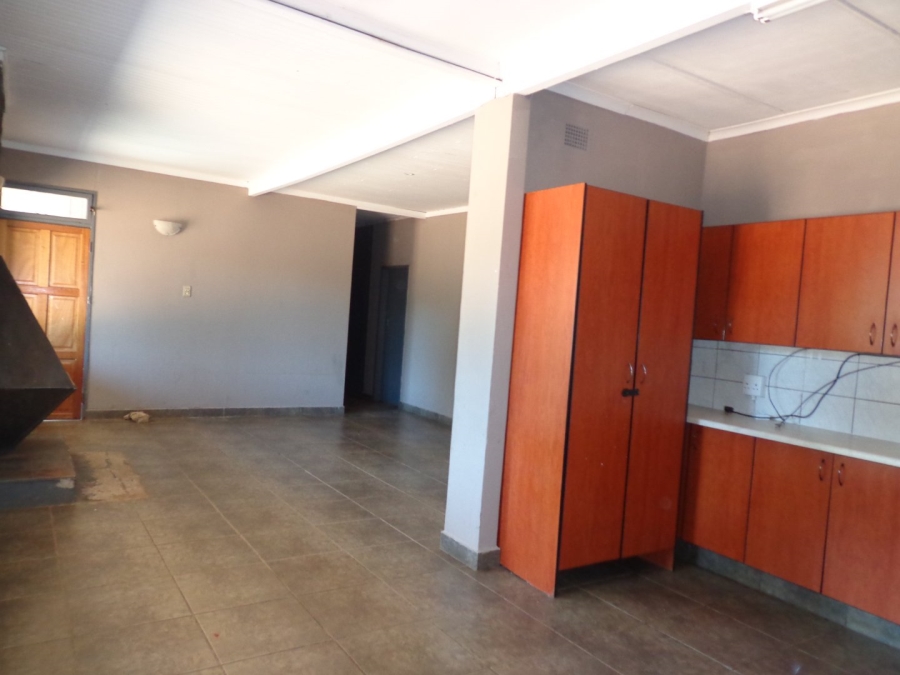 7 Bedroom Property for Sale in Hospitaalpark Limpopo