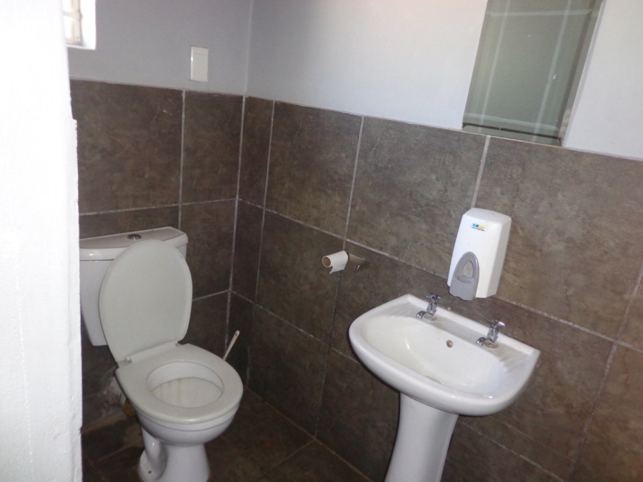 7 Bedroom Property for Sale in Hospitaalpark Limpopo