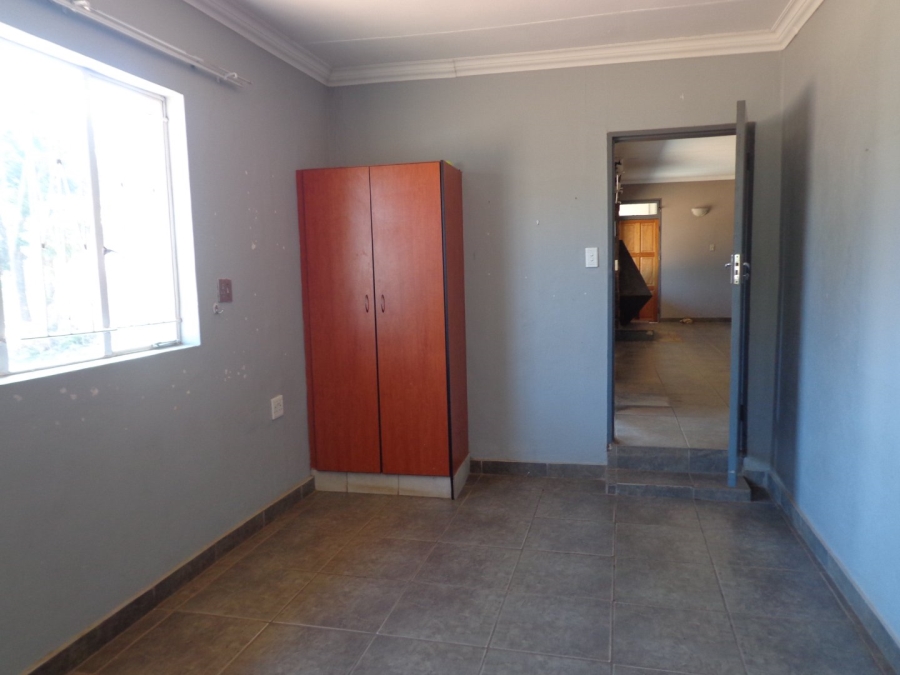 7 Bedroom Property for Sale in Hospitaalpark Limpopo