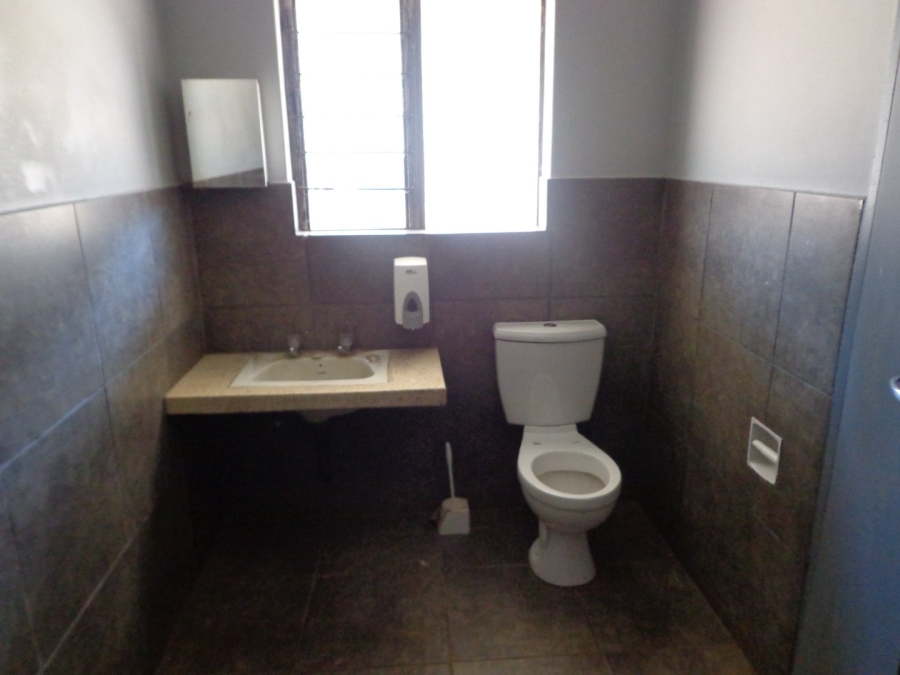7 Bedroom Property for Sale in Hospitaalpark Limpopo