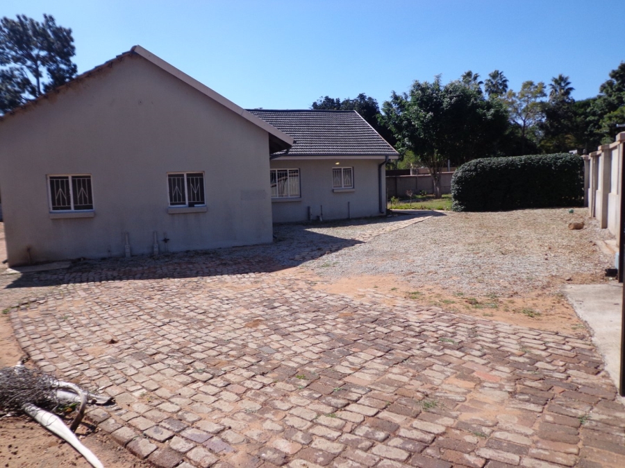 7 Bedroom Property for Sale in Hospitaalpark Limpopo